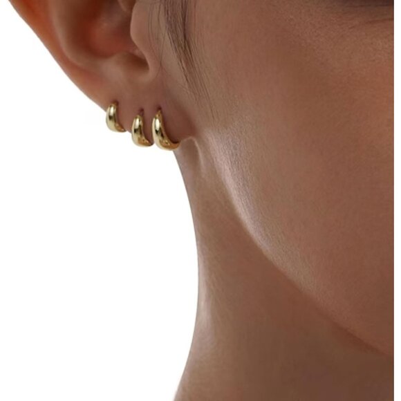 Dainty 14K Gold Plated Huggie Hoop Earrings Lightweight Hypoallergenic Cubic - Picture 3 of 8